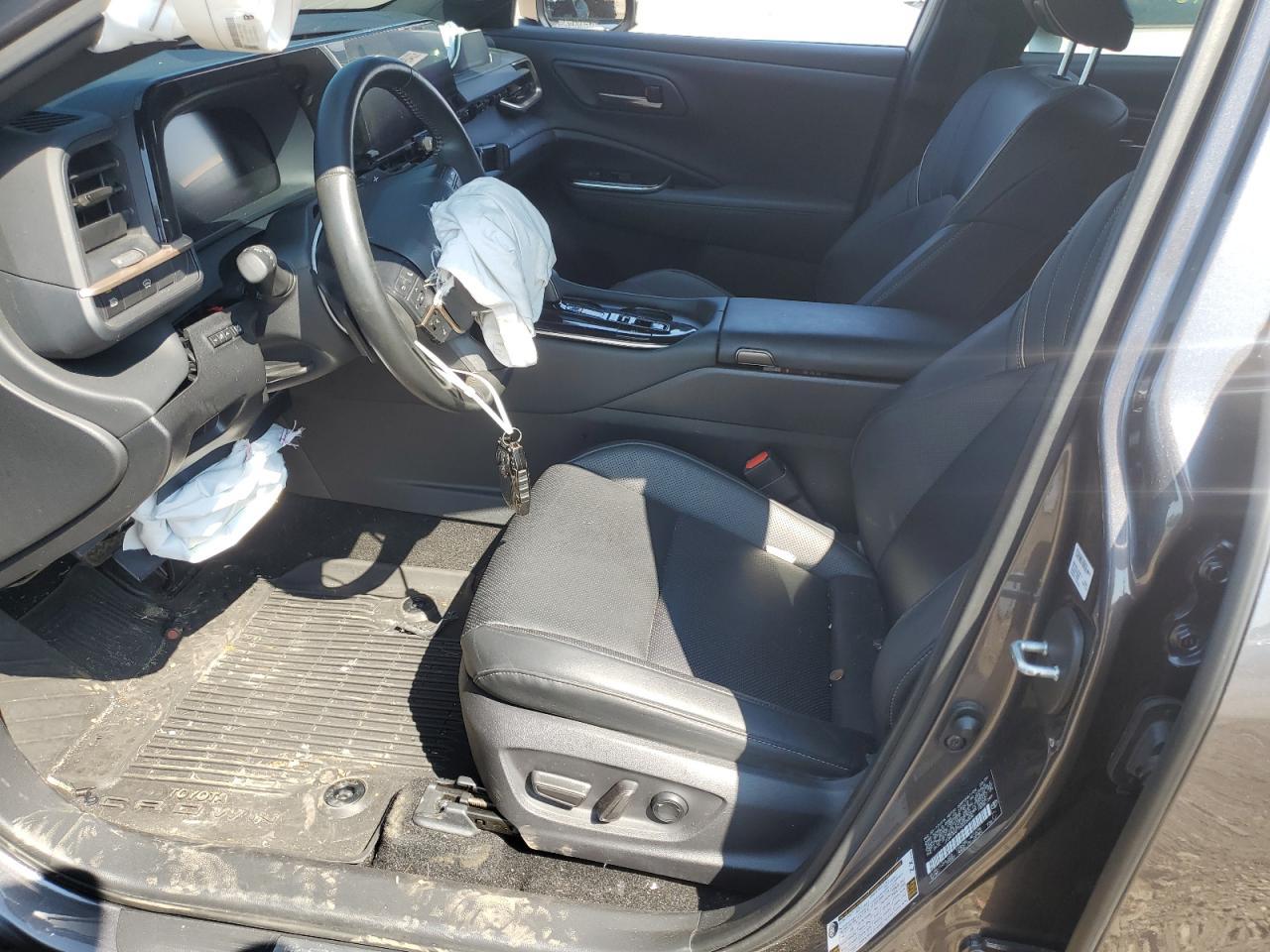 2024 Toyota Crown Platinum - Image 7