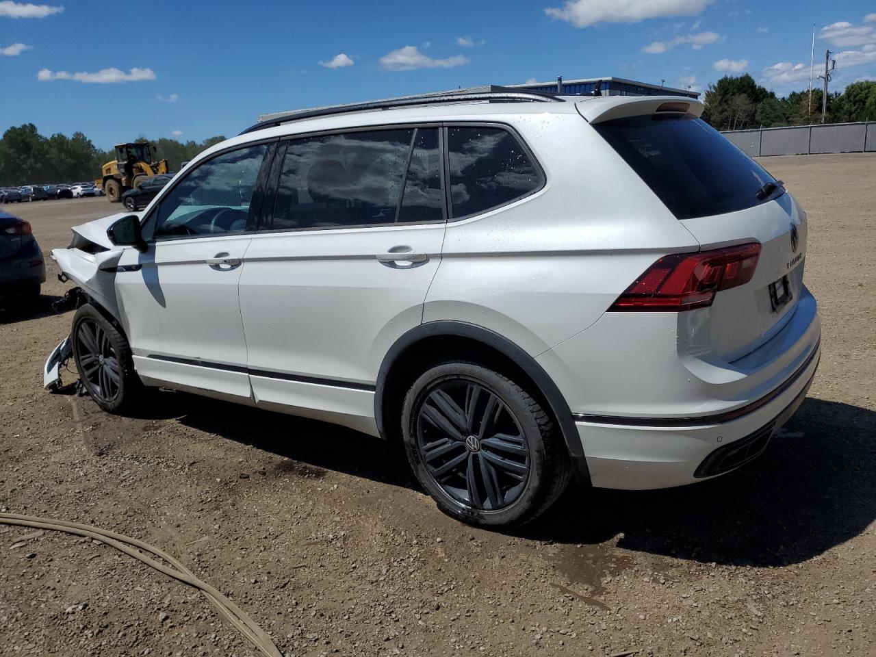 2022 Volkswagen Tiguan Se R-Line Black - Фото 2