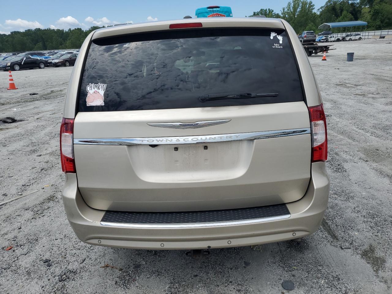 2016 Chrysler Town & Country Touring L - Image 6