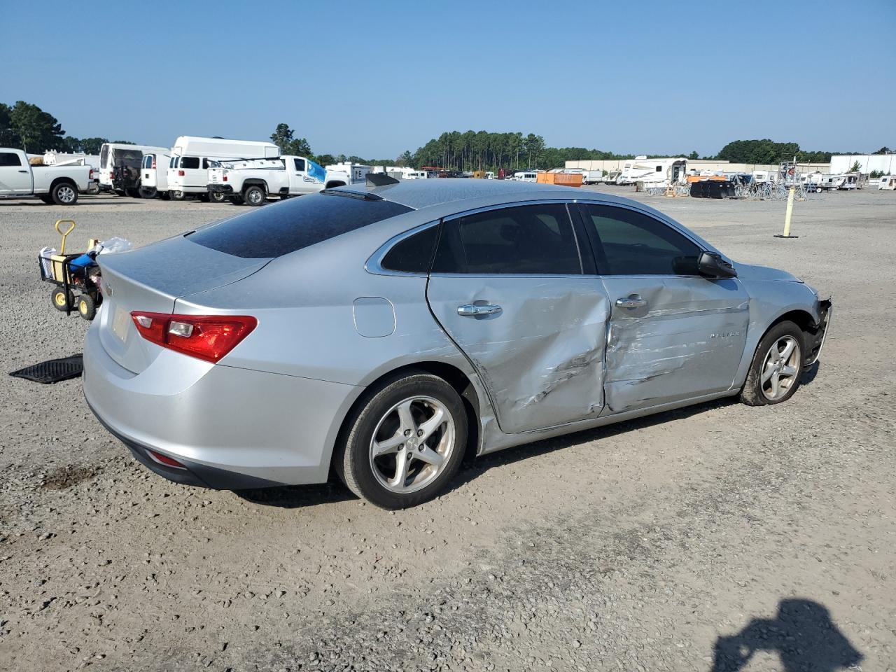 2017 Chevrolet Malibu Ls - Image 3