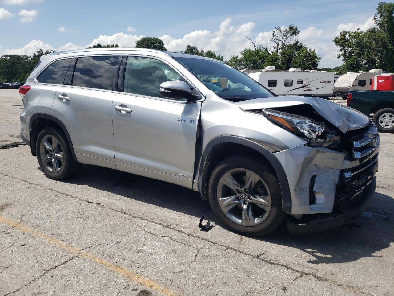 2018 Toyota Highlander Hybrid Limited - Фото 4