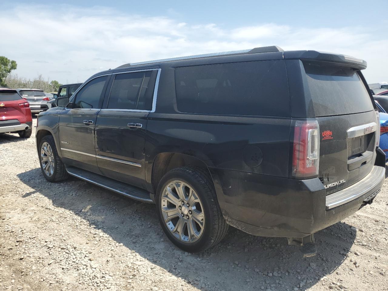 2016 GMC Yukon Xl Denali - Фото 2