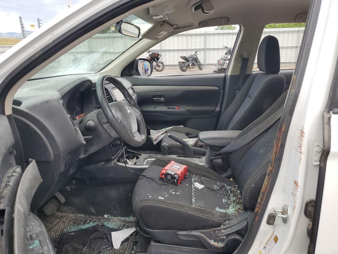 2017 Mitsubishi Outlander Es - Image 7