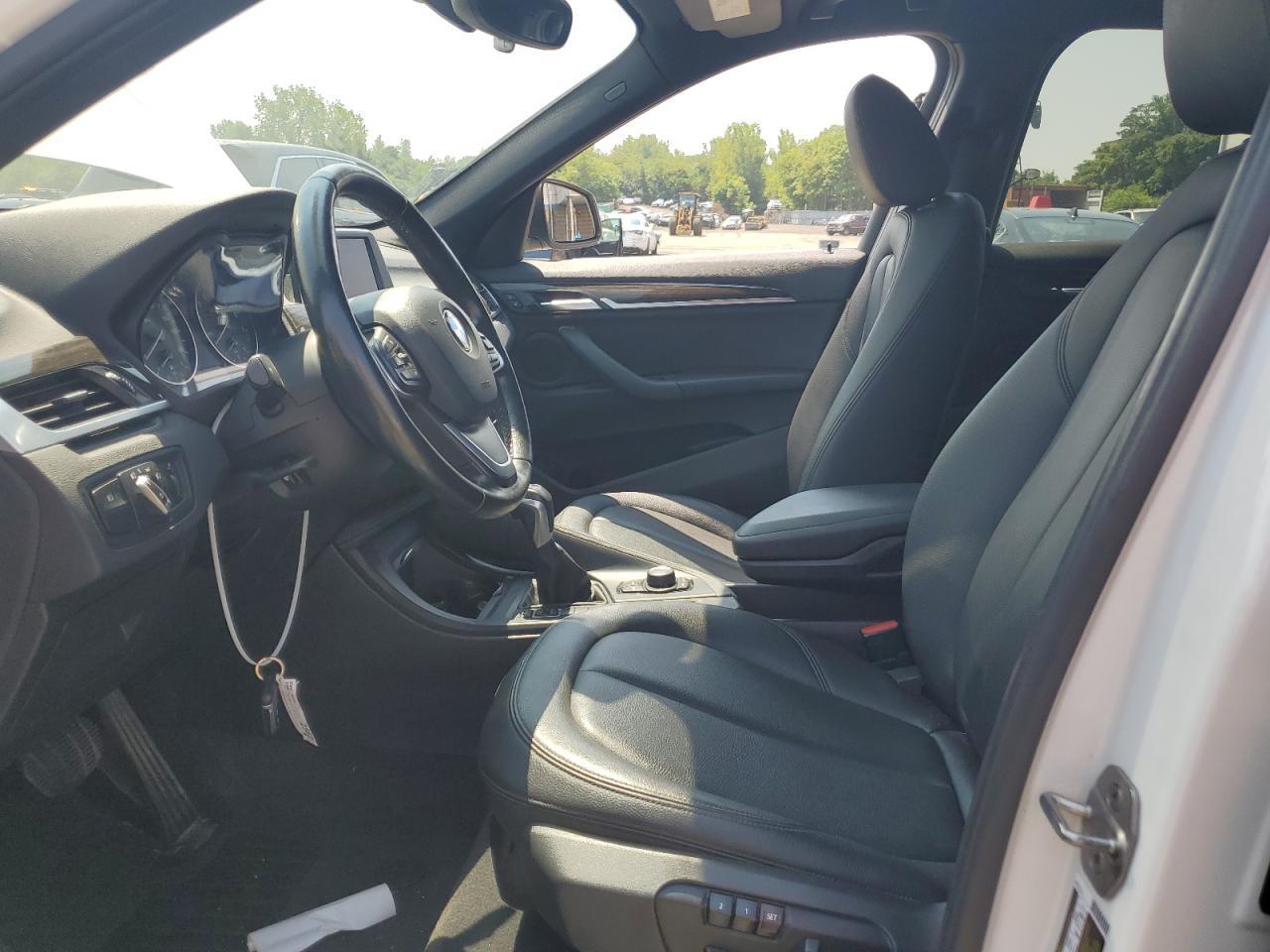 2017 BMW X1 xDrive28I - Фото 7