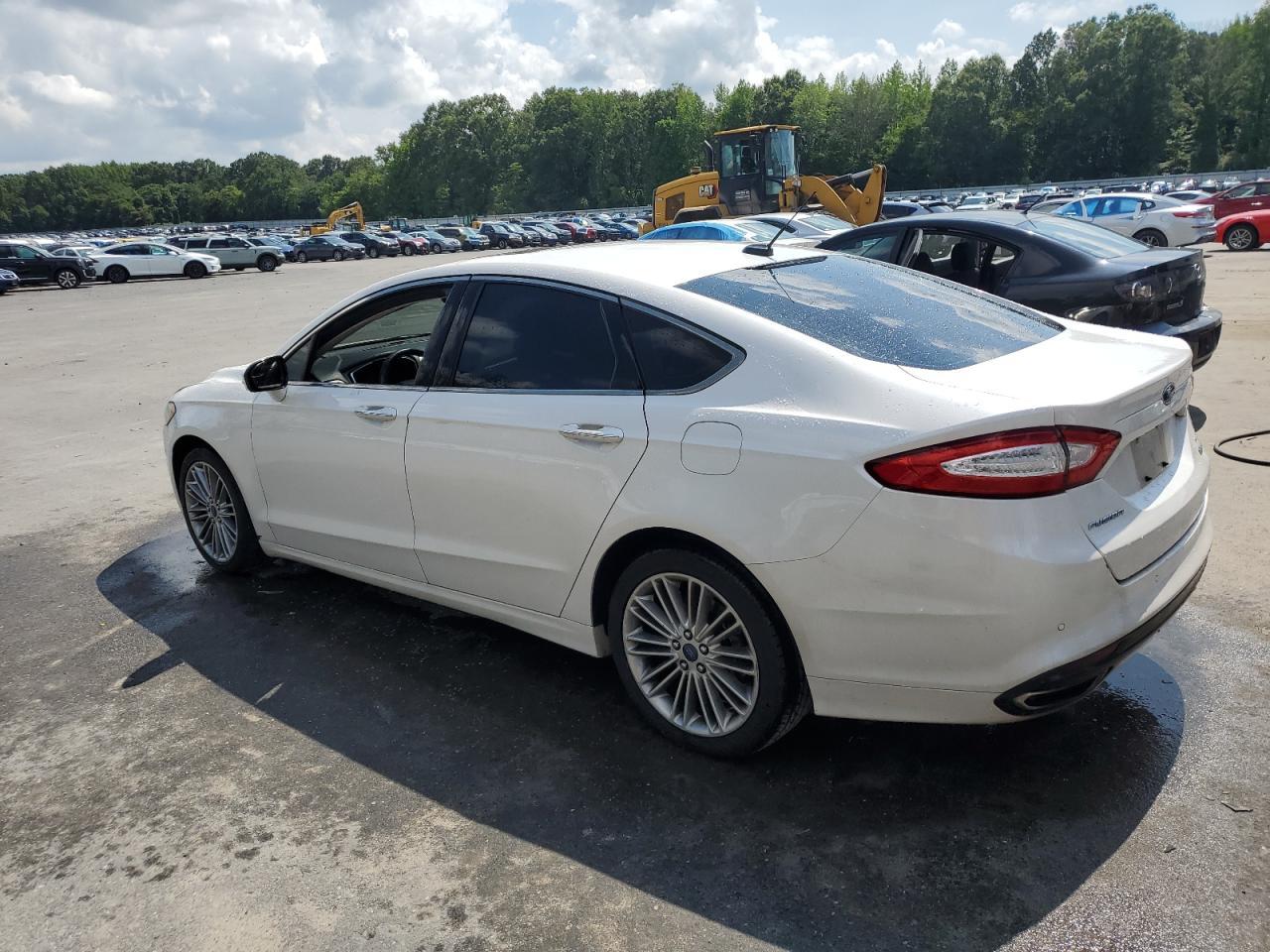 2016 Ford Fusion Se - Image 2