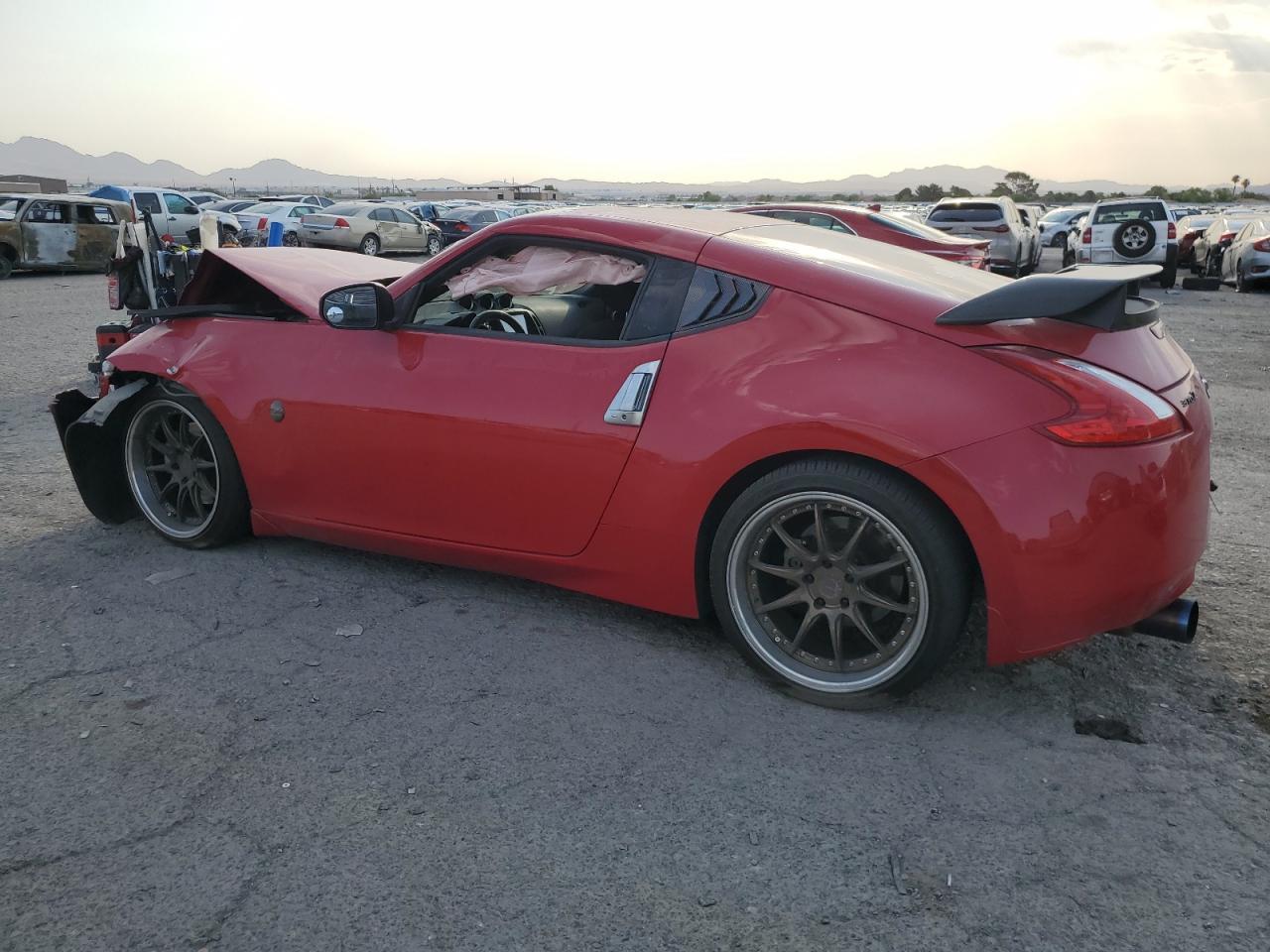 2016 Nissan 370Z Base - Image 2