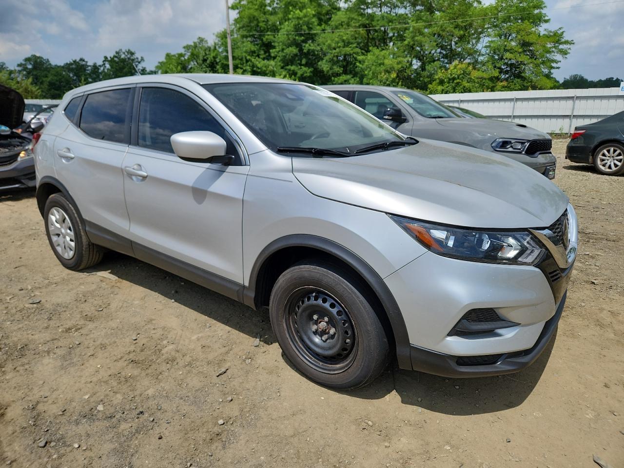 2020 Nissan Rogue Sport S - Фото 4