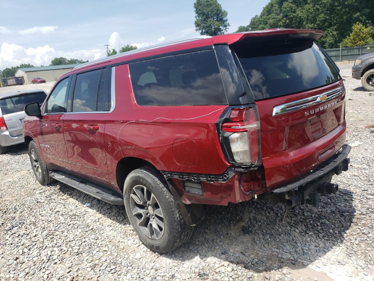 2022 Chevrolet Suburban K1500 Ls - Фото 2