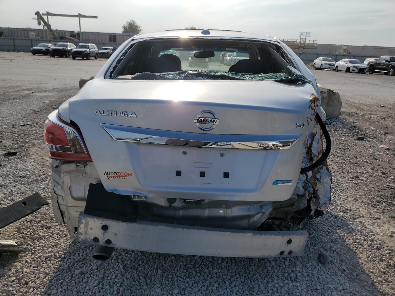 2013 Niss Altima - Фото 6