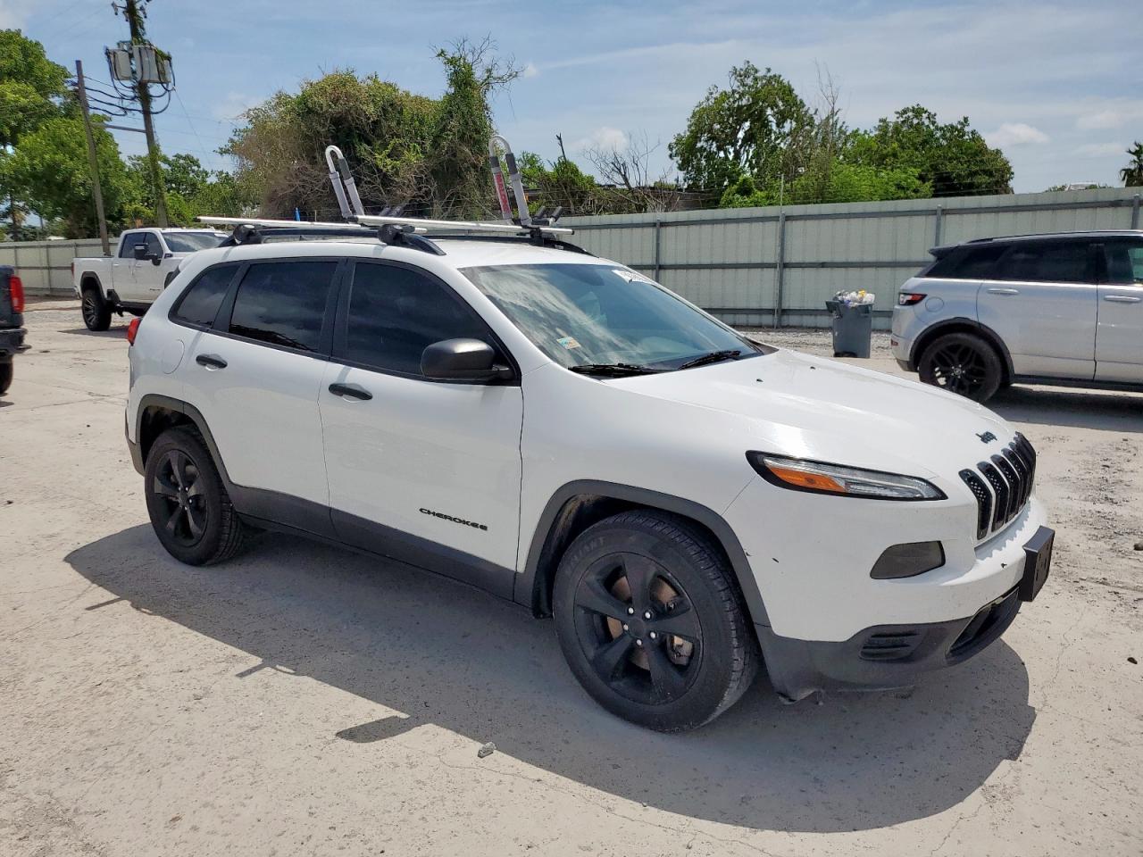 2017 Jeep Cherokee Sport - Image 4