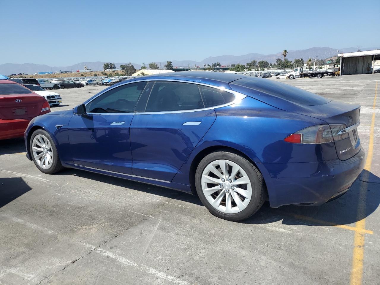 2017 Tesla Model S - Image 2