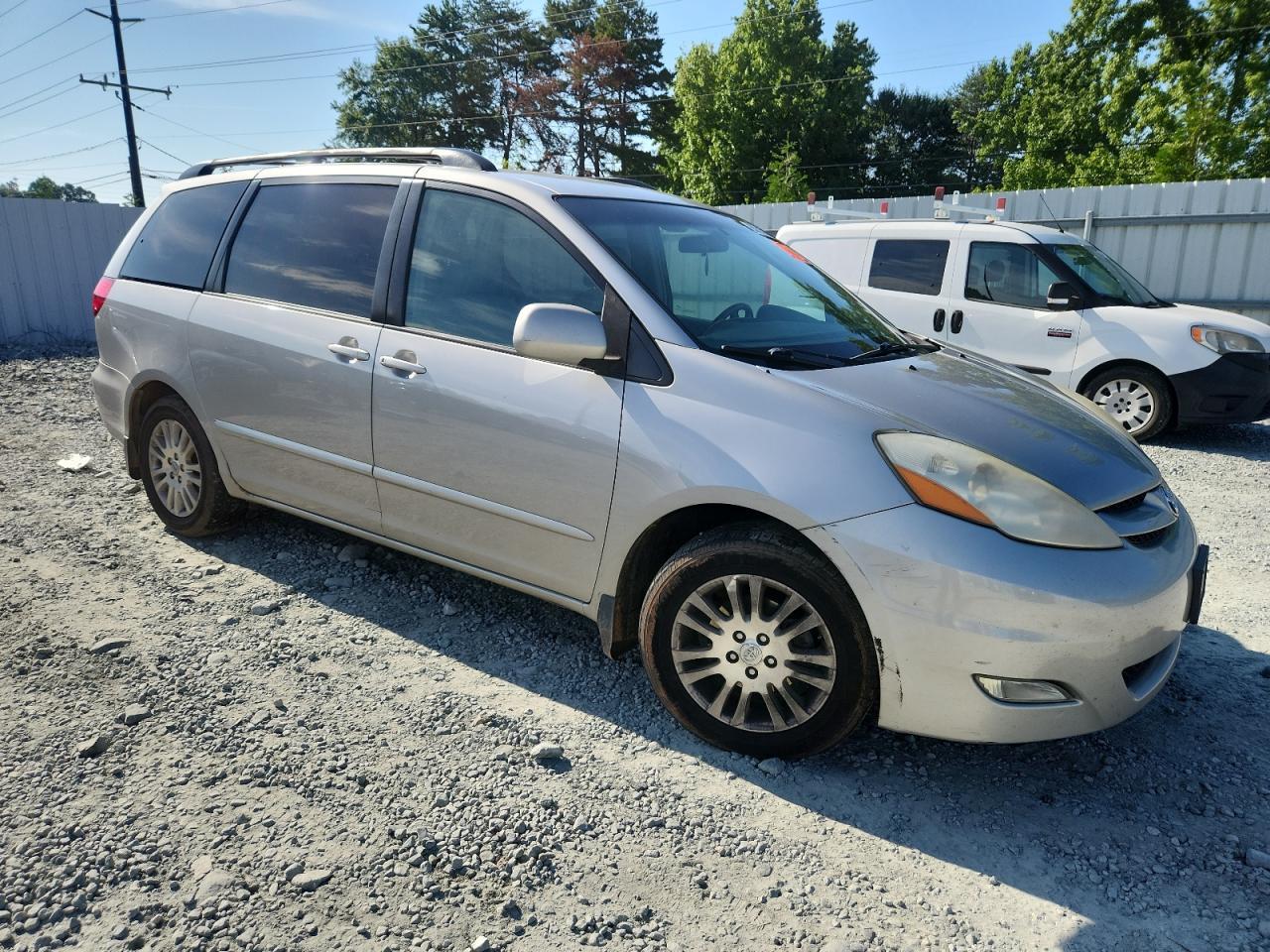 2007 Toyota Sienna Xle - Image 4