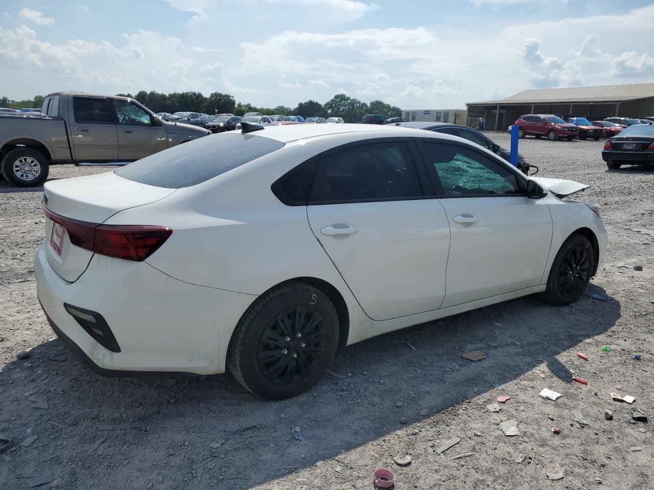 2021 Kia Forte Fe - Image 3