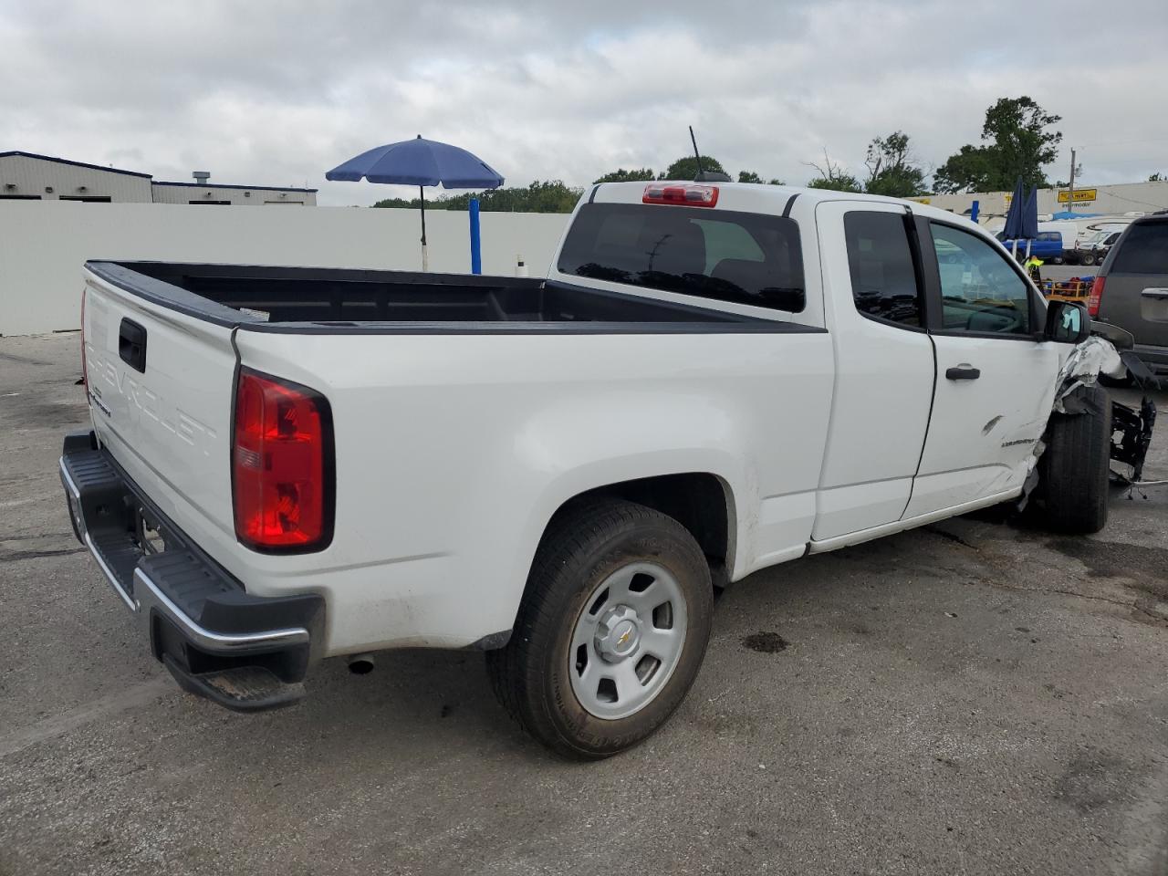2021 Chevrolet Colorado - Фото 3