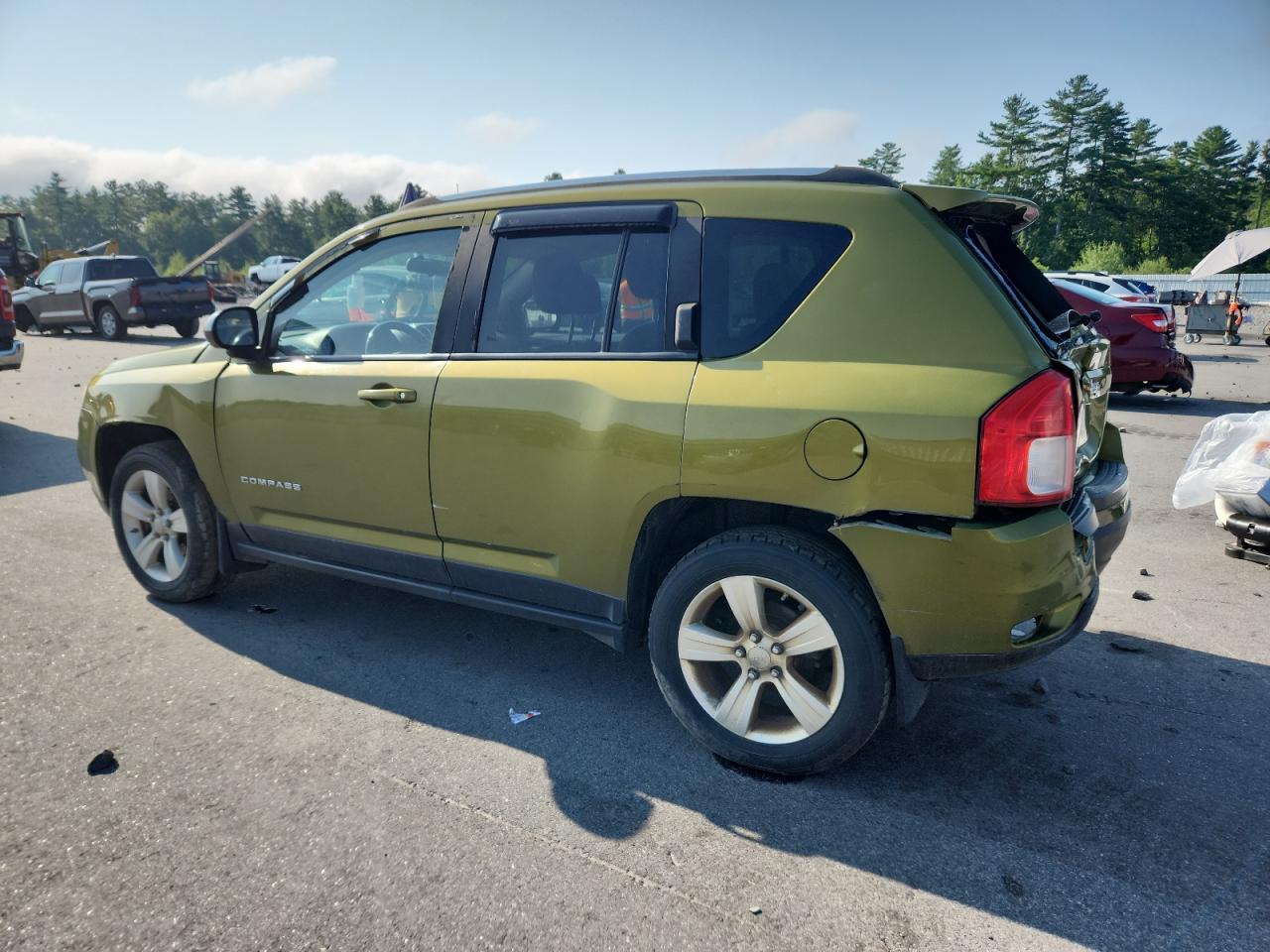 2012 Jeep Compass Latitude - Фото 2