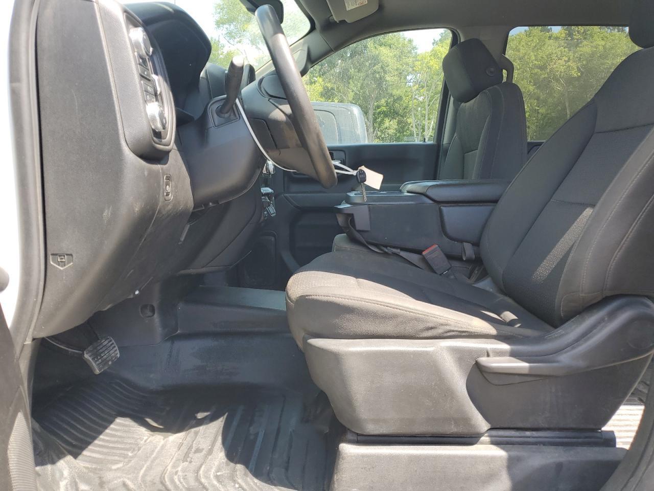 2023 GMC Sierra 3500 Hd Pro C - Image 7