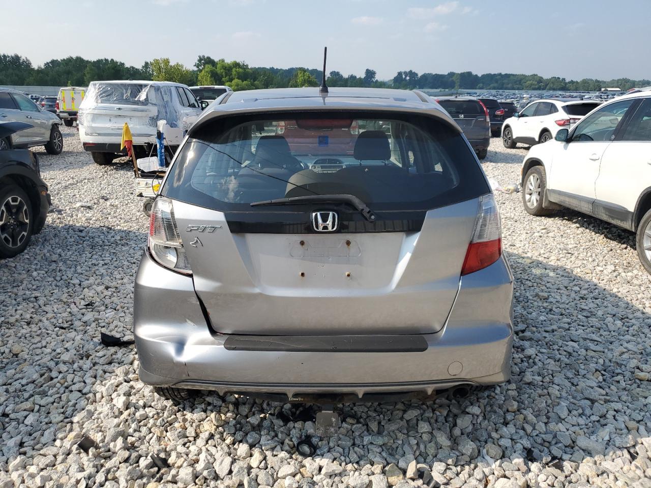 2010 Honda Fit - Фото 6