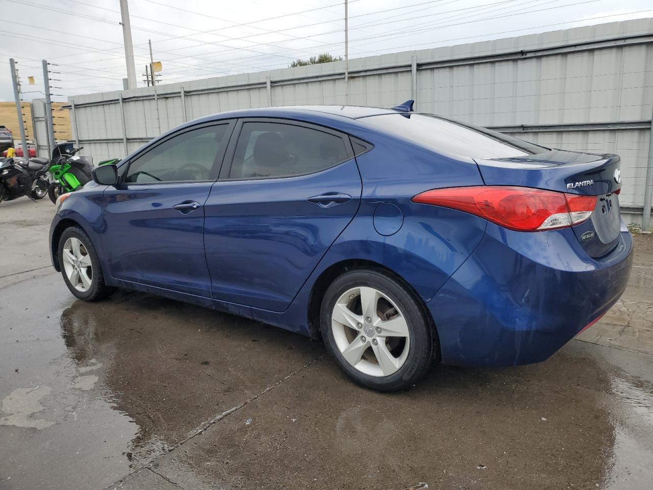 2013 Hyundai Elantra Gls - Image 2