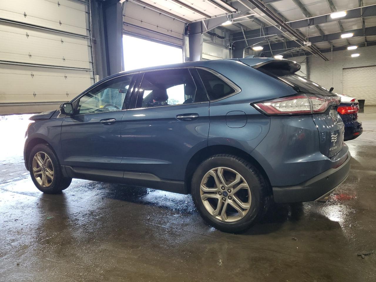 2018 Ford Edge Titanium - Image 2