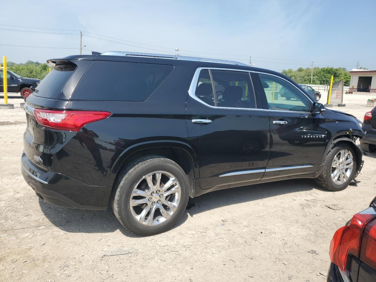 2020 Chevrolet Traverse High Country - Image 3