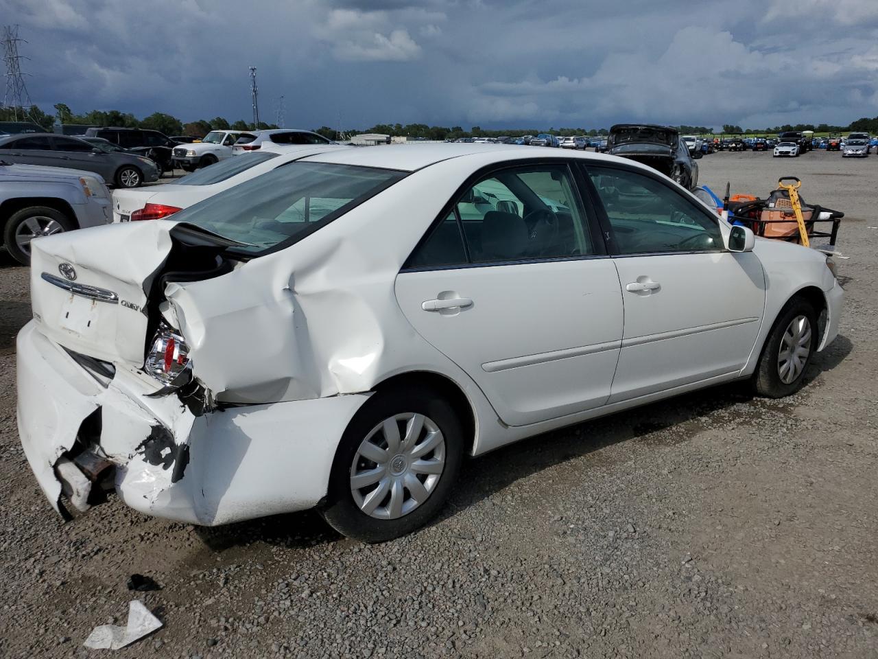 2005 Toyota Camry Le - Фото 3