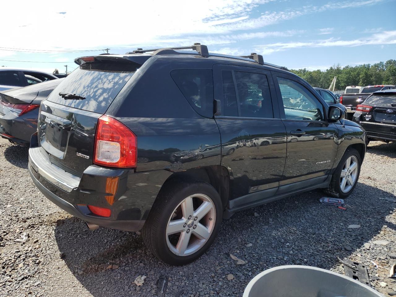 2011 Jeep Compass Limited - Image 3