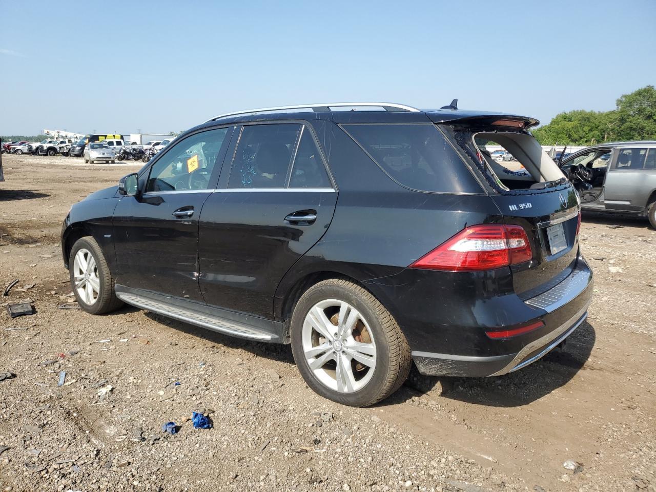 2012 Mercedes-Benz Ml 350 4Matic - Image 2