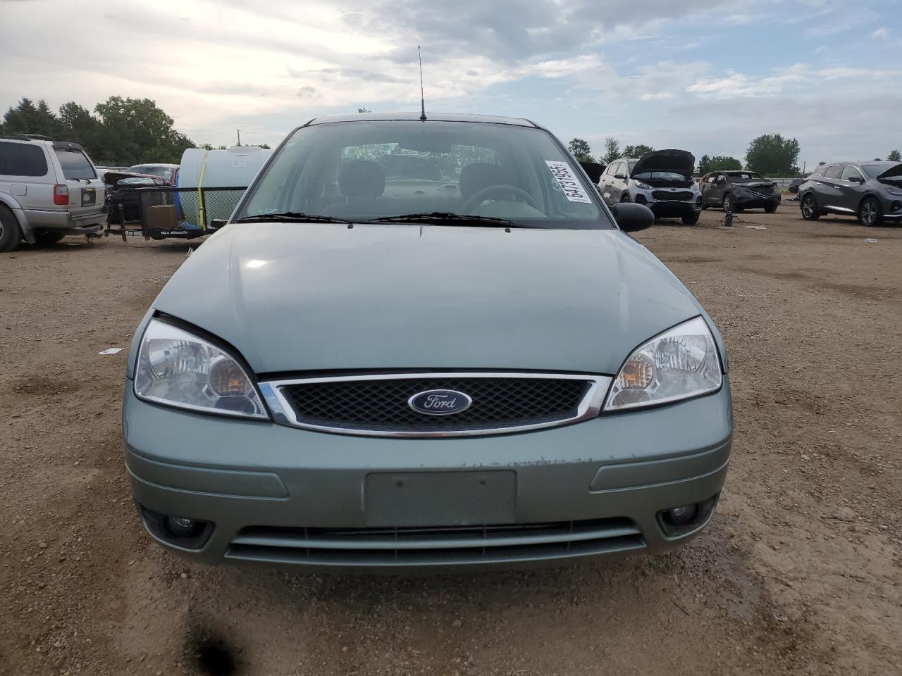 2005 Ford Focus Zx4 - Image 5
