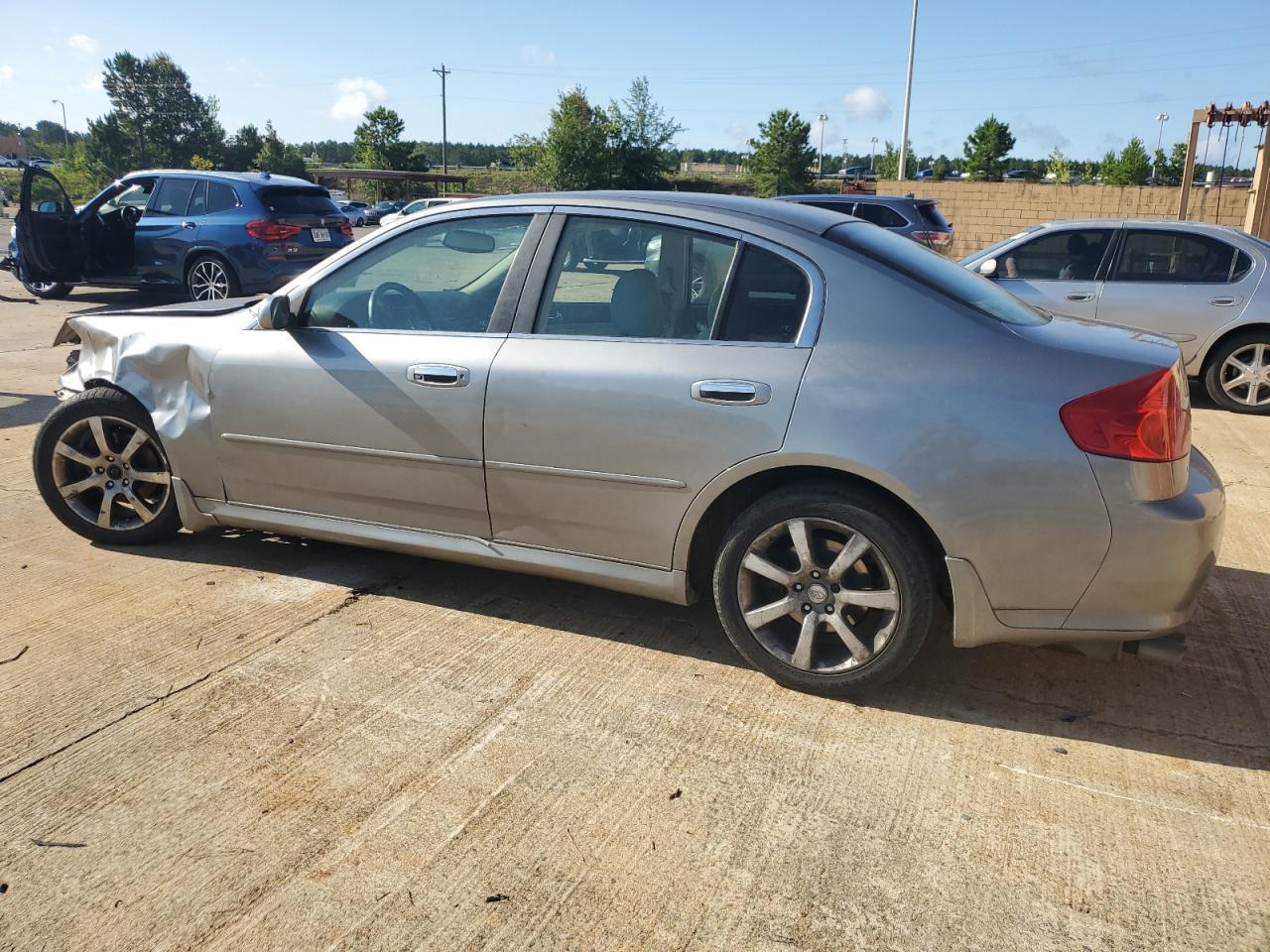 2005 Infiniti G35 - Image 2