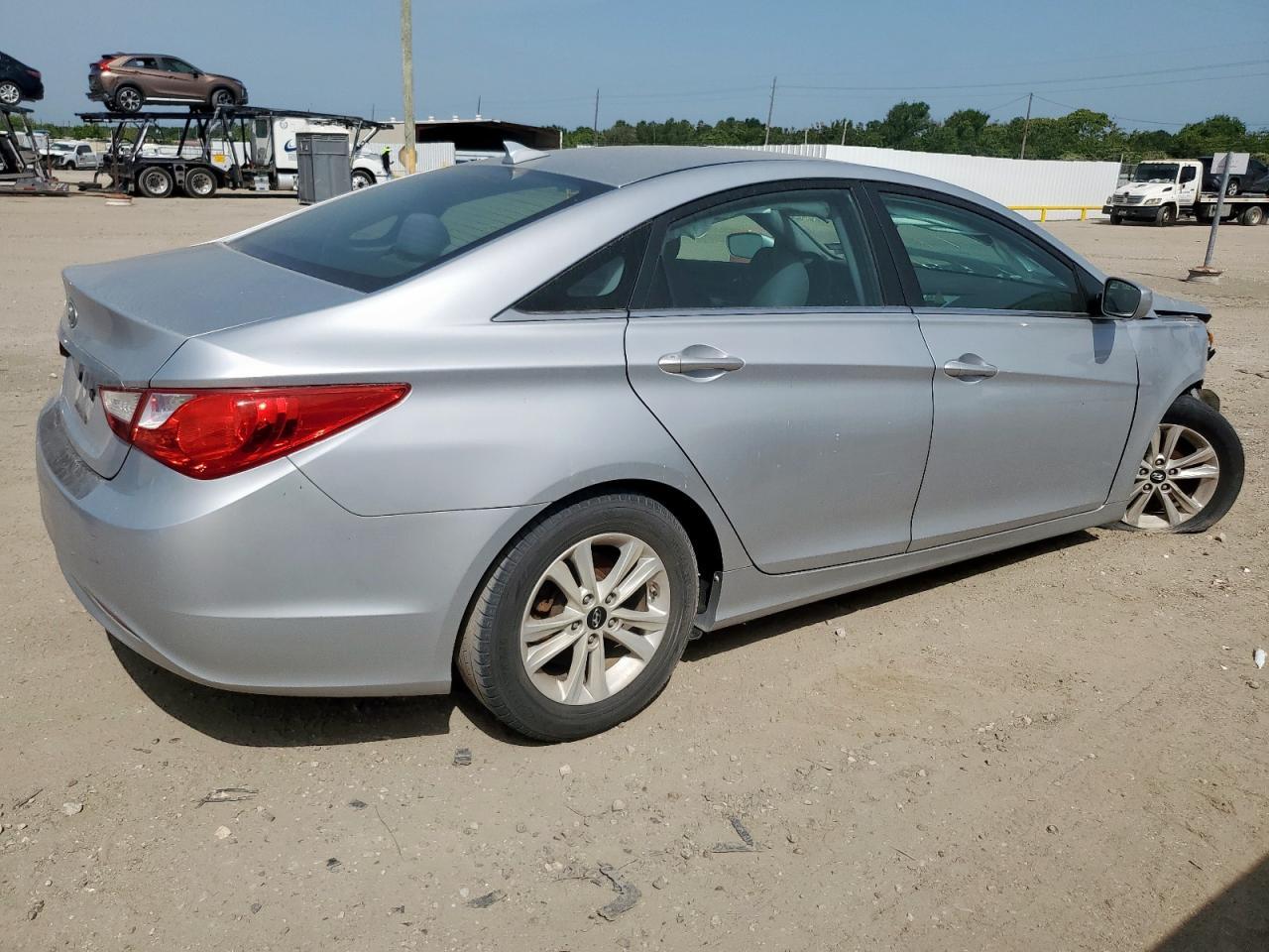 2013 Hyundai Sonata Gls - Фото 3