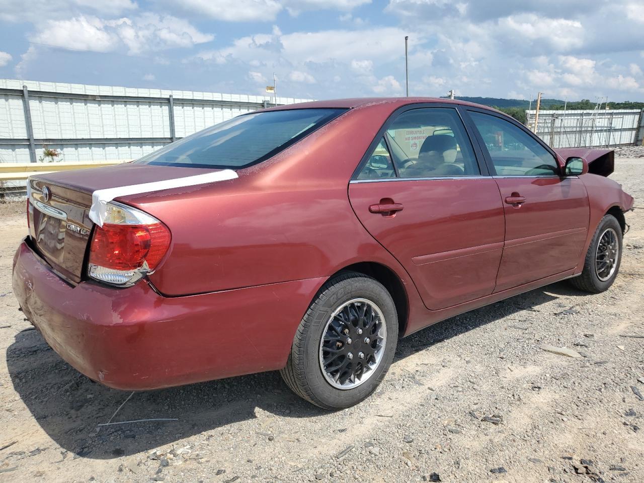 2006 Toyota Camry Le - Image 3