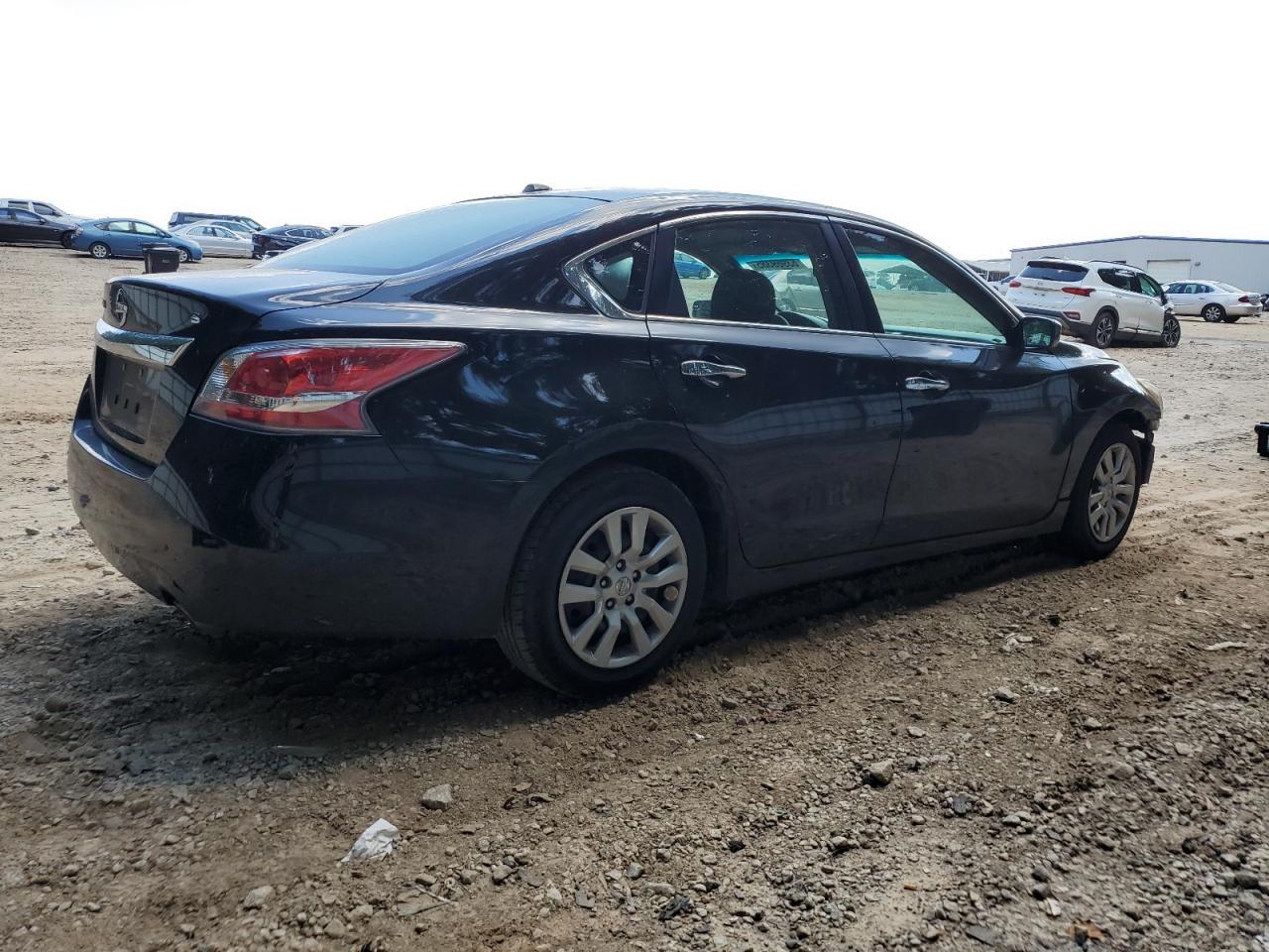 2015 Nissan Altima 2.5 - Фото 3