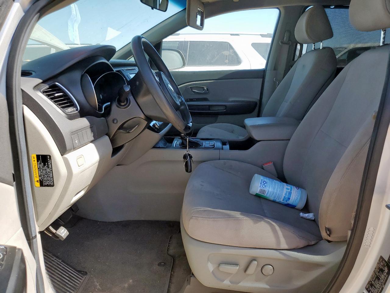 2015 Kia Sedona Lx - Image 7