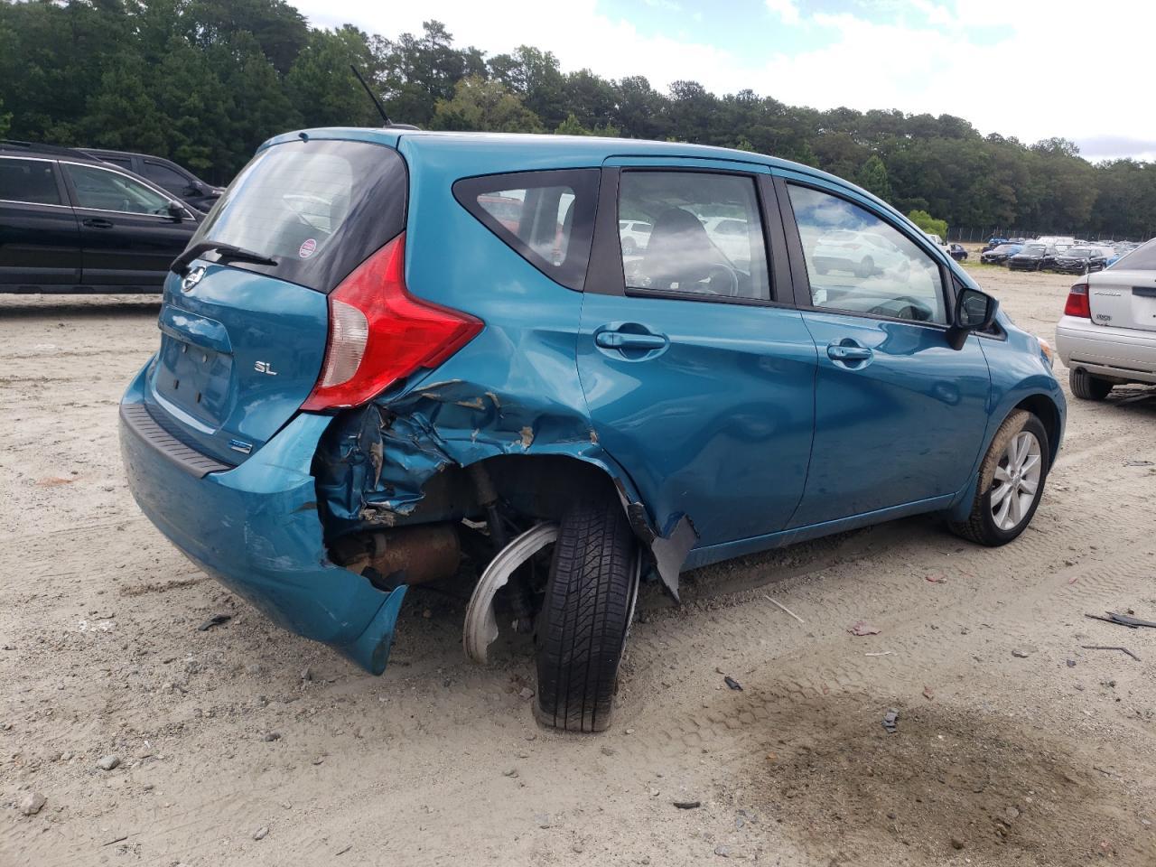 2015 Niss Versa Note - Image 3