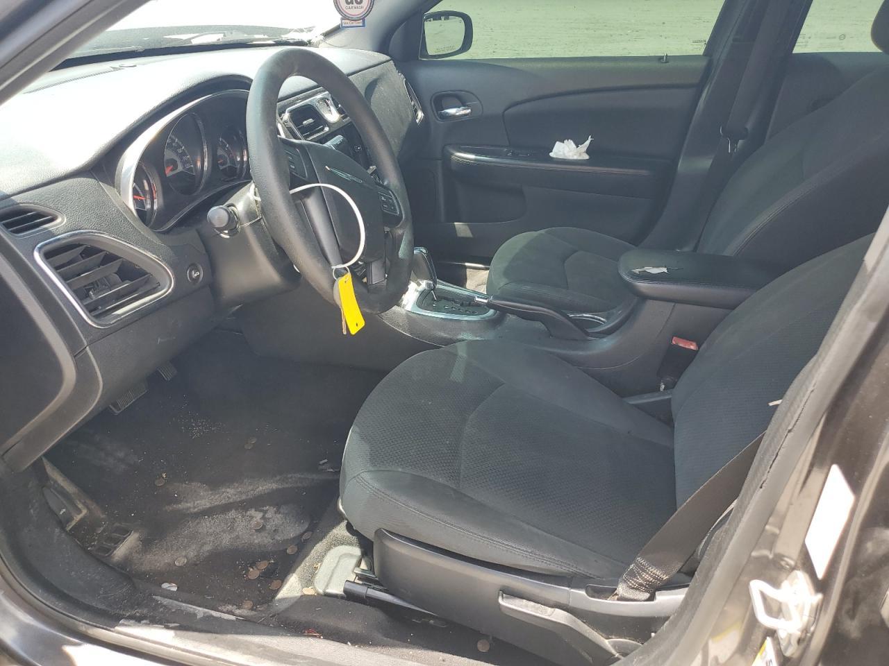 2014 Chrysler 200 Lx - Image 7