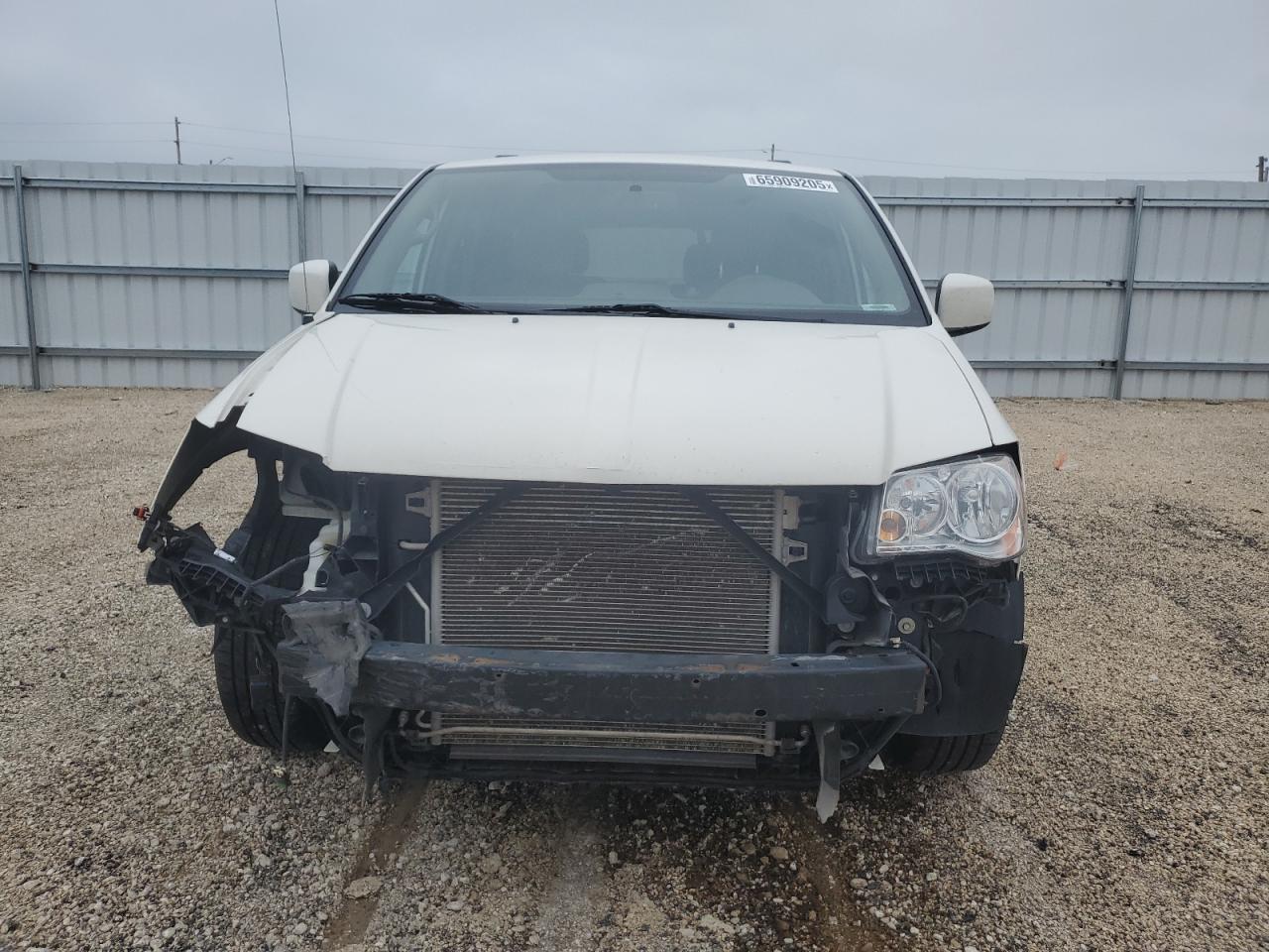 2012 Chrysler Town & Country Touring - Фото 5