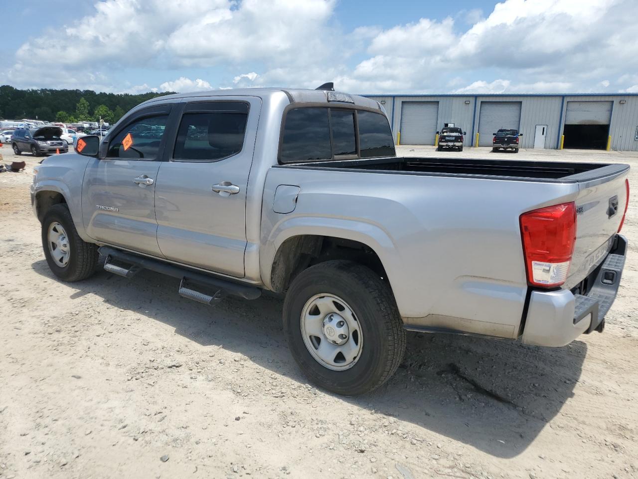 2016 Toyota Tacoma Double Cab - Фото 2