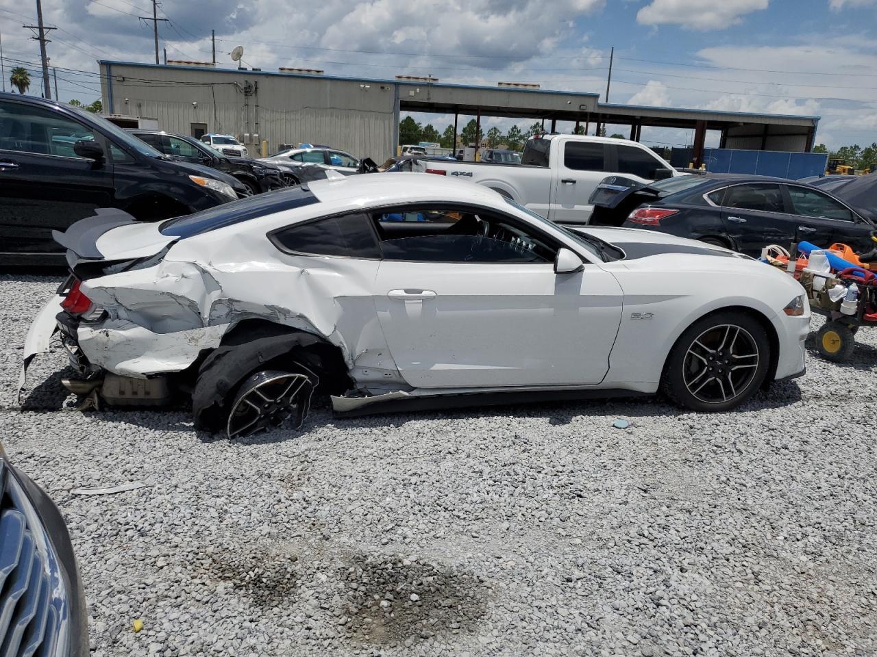 2021 Ford Mustang Gt - Фото 3