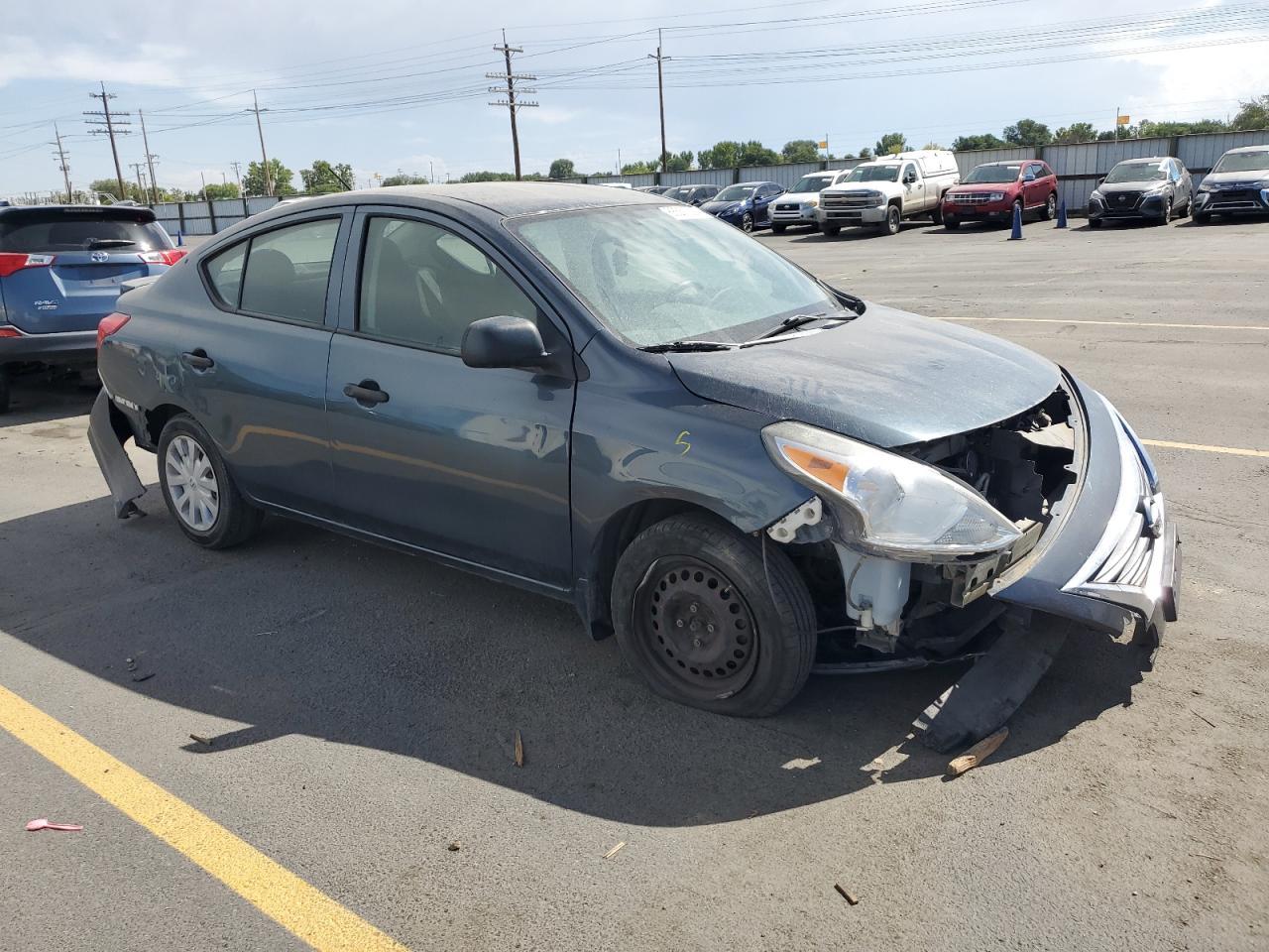2015 Nissan Versa S - Image 4