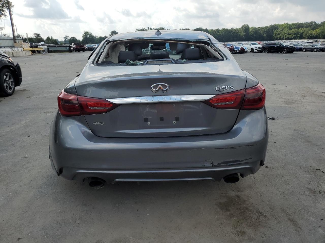 2018 Infiniti Q50 Luxe - Image 6
