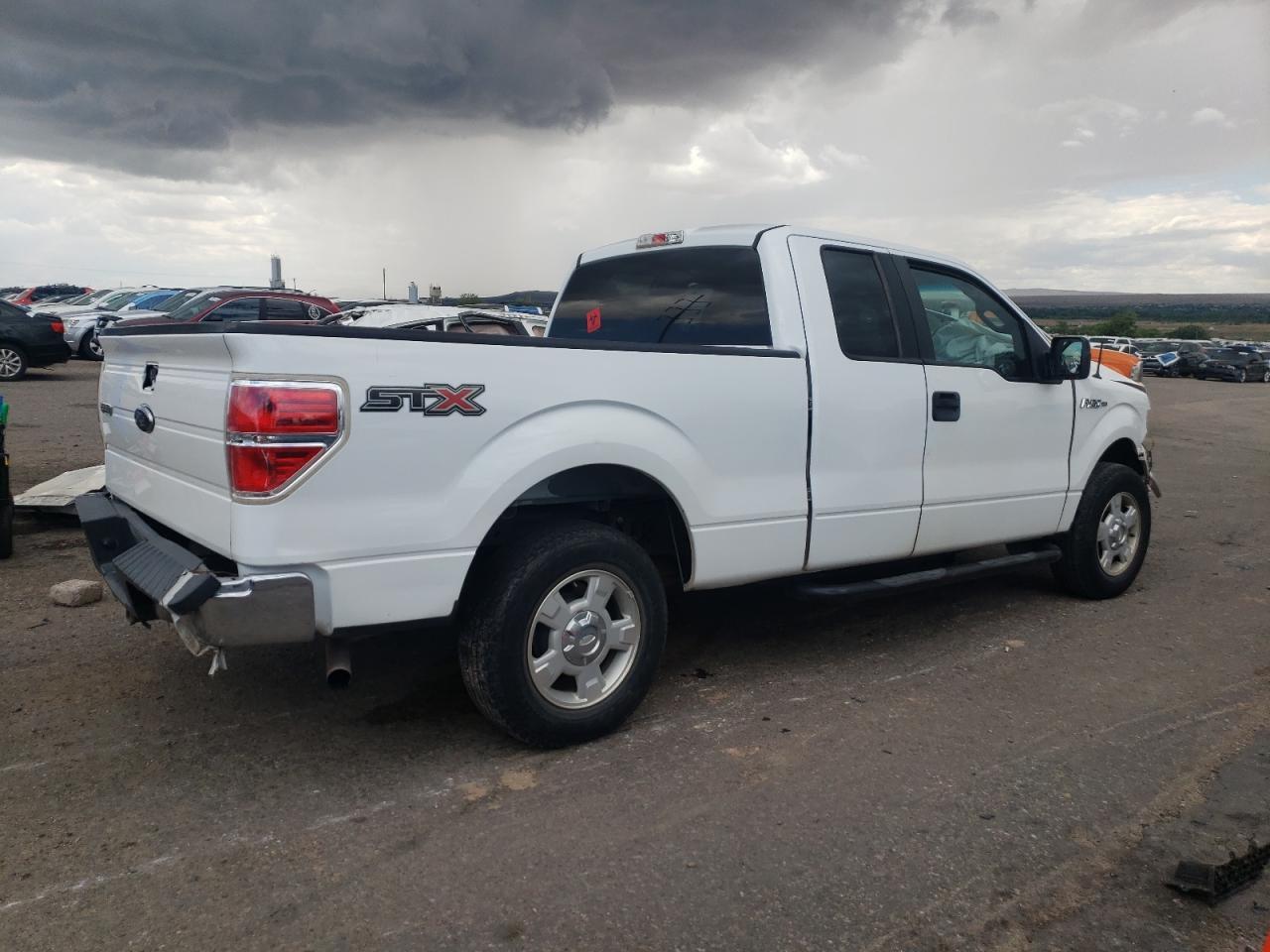 2010 Ford F150 Super Cab - Фото 3