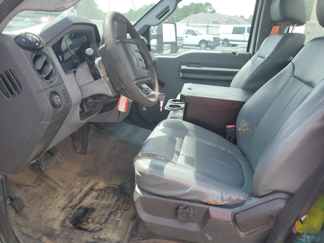 2015 Ford F450 Super Duty - Фото 7