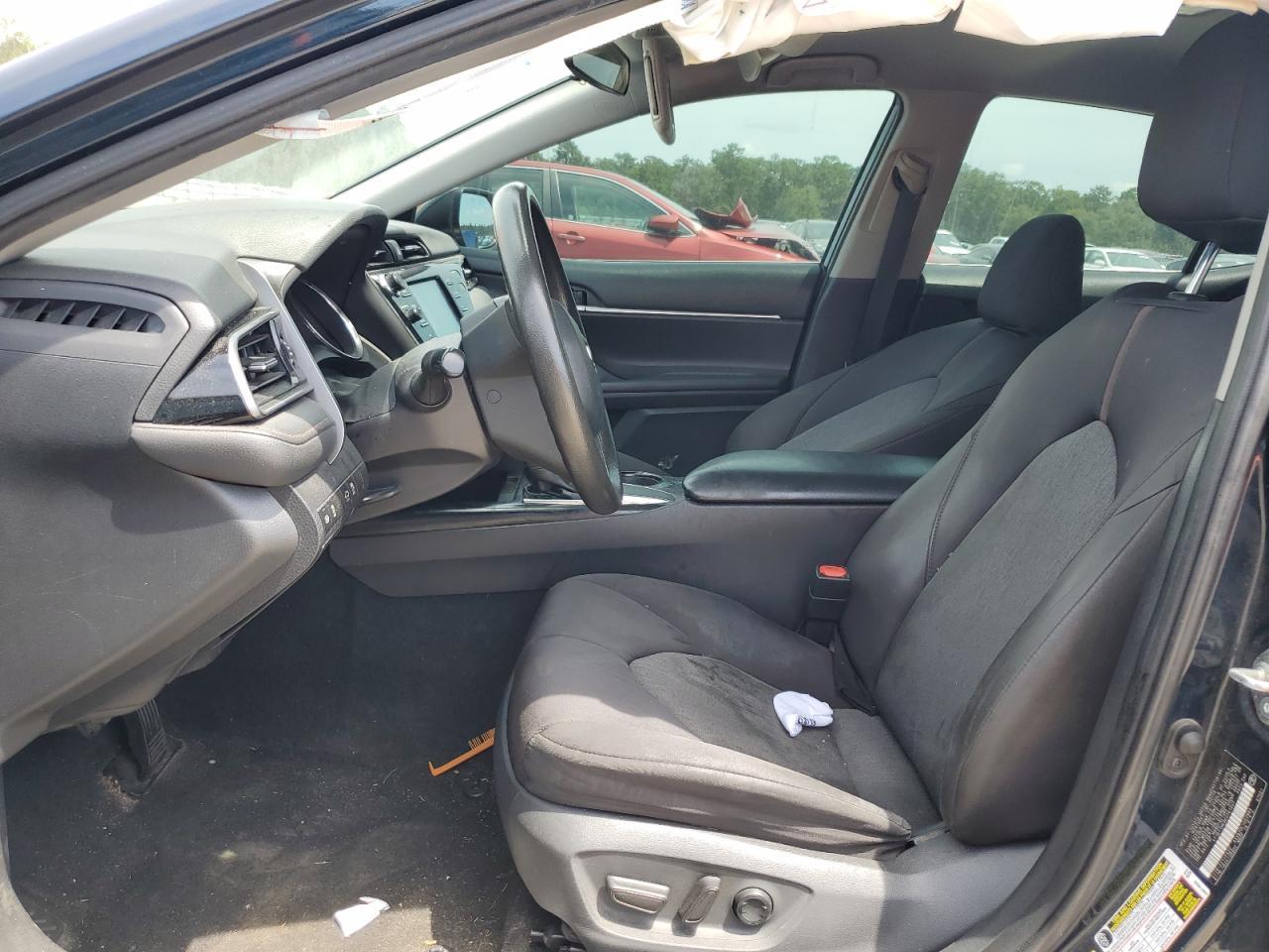 2019 Toyota Camry L - Image 7