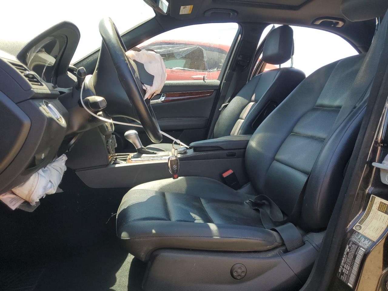 2011 Mercedes-Benz C 300 - Фото 7