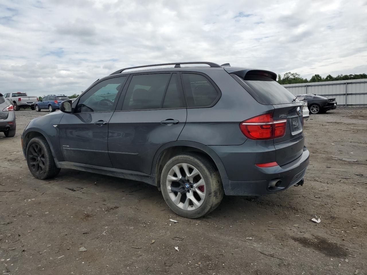 2013 BMW X5 xDrive35I - Image 2