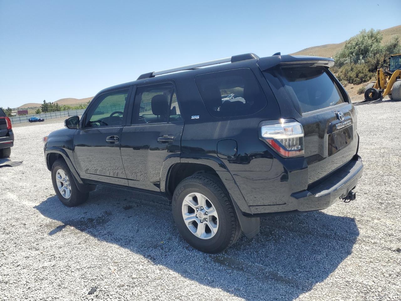2020 Toyota 4Runner Sr5/Sr5 Premium - Image 2
