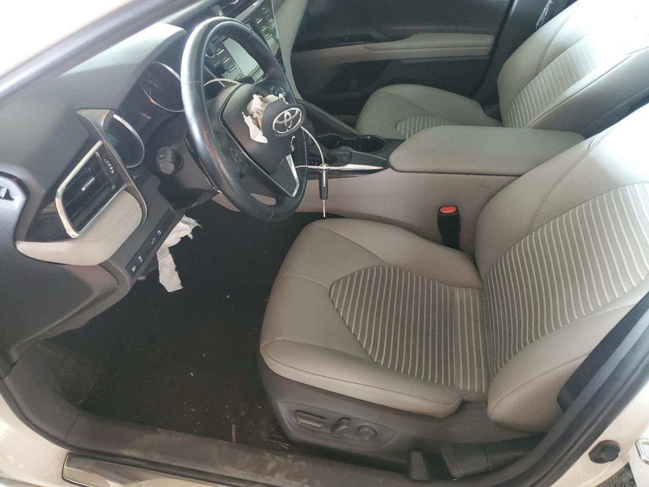 2018 Toyota Camry L - Фото 7