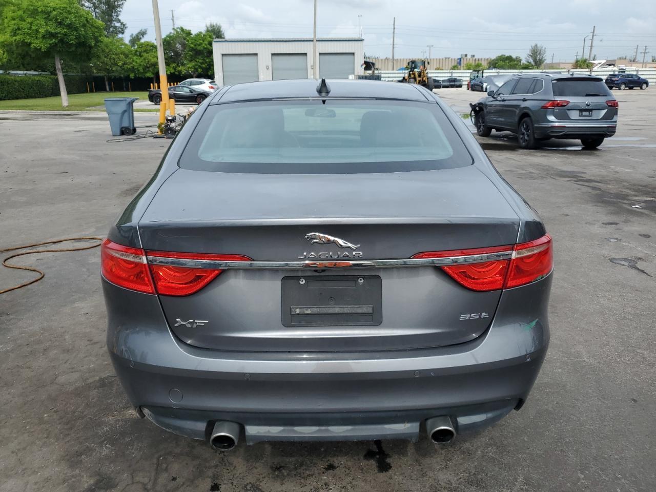 2016 Jaguar Xf Premium - Фото 6