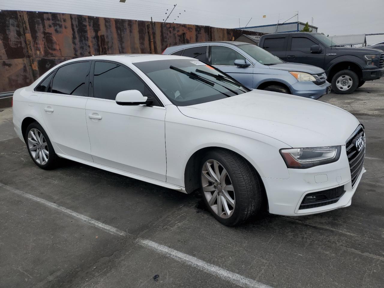 2014 Audi A4 Premium - Фото 4