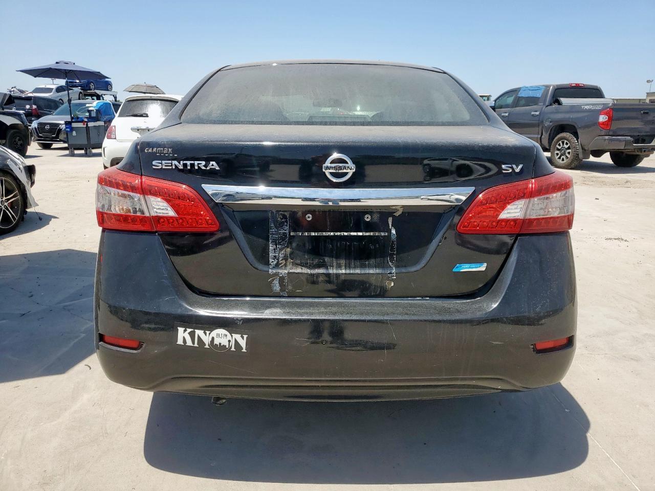 2014 Nissan Sentra S - Фото 6